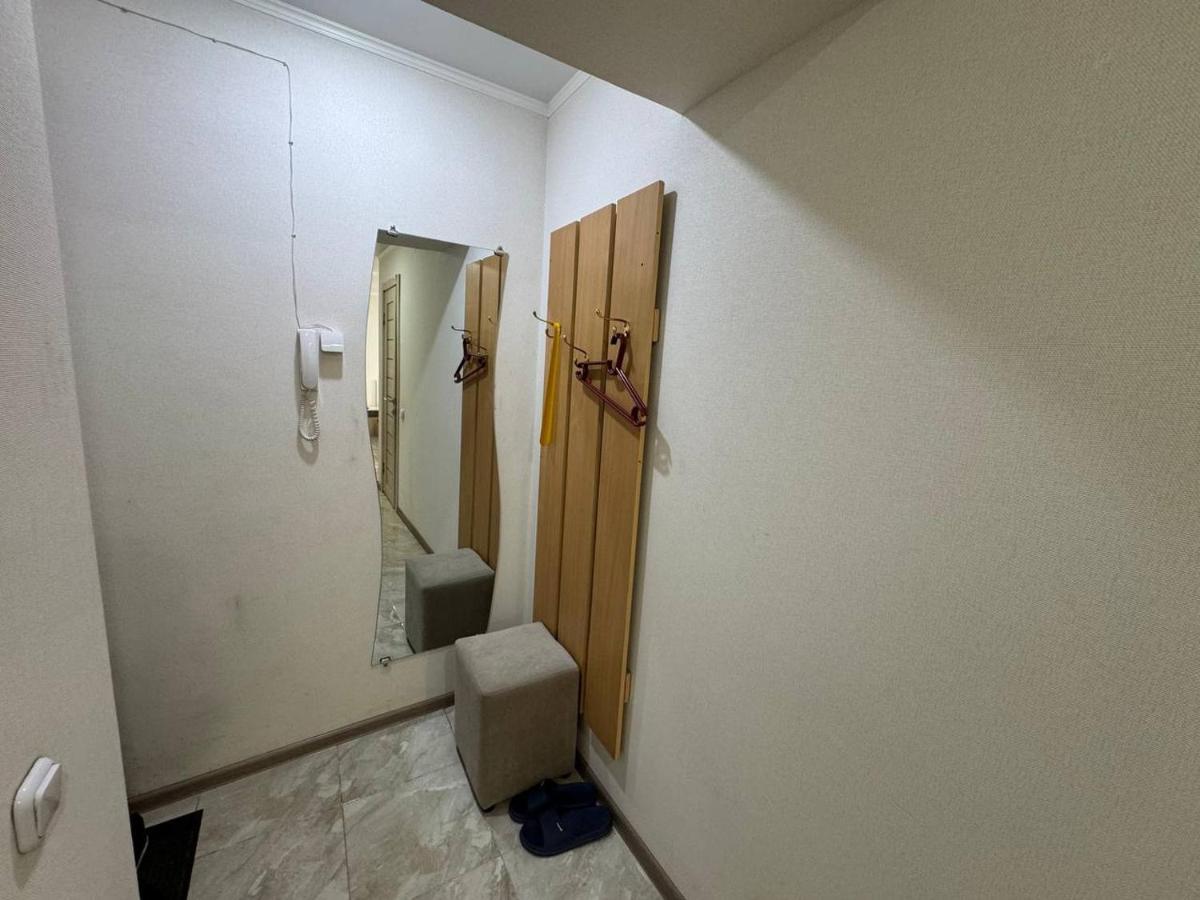Светлые И Уютные Апартаменты С Выходом В Центральный Парк Kostanay Exterior photo